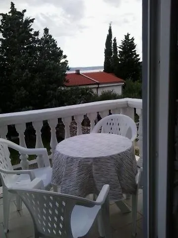 Apartment In Novi Vinodolski With Sea View, Terrace, Air Conditioning, Wi-Fi