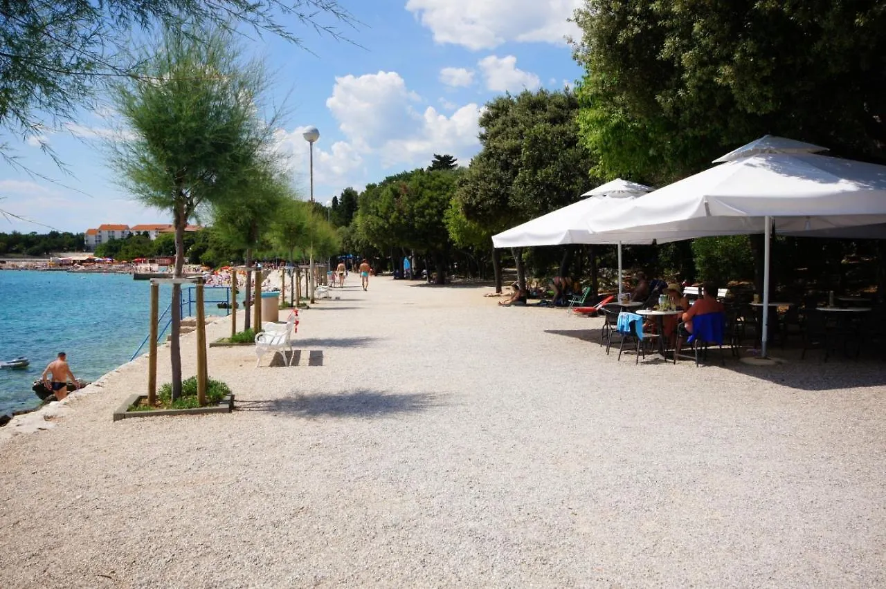 Apartment In Novi Vinodolski With Sea View, Terrace, Air Conditioning, Wi-Fi